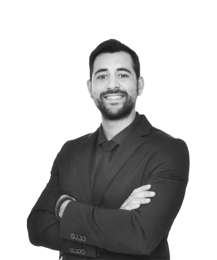 Rafael S. Cobos — Financiero